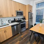 4br South Loop With Rooftop And Gym Near Mccormick Place *