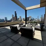 Downtown Penthouse 5bd Views Parking Gym