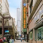 Livn Millennium Park Downtown Prem Chicago