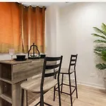 Modern 3br Near United Center * Chicago