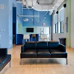 Downtown Chicago Stay With Free In & Out Parking 5