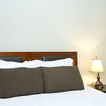 Three-Bedroom On N Seminary Avenue Apt 2