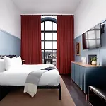 Hotel The Collection Wrigleyville 4*