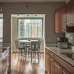 Envitae 3br Downtown Luxurious Views & Pool Chicago