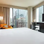 Thewit Chicago By Suiteness