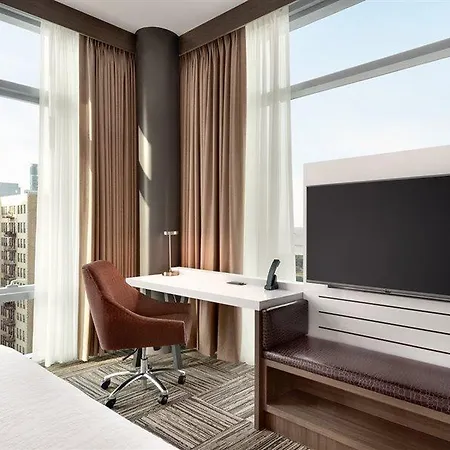 Hilton Garden Downtown South Loop Hotel Chicago