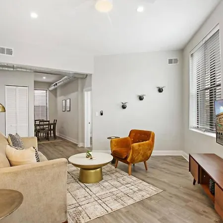 3br In Logan Square Walkable To Highlights - Park S6 Apartment *