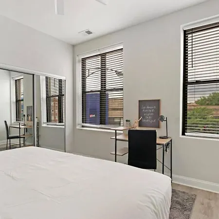 3br In Logan Square Walkable To Highlights - Park S6 Apartment *
