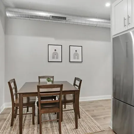 3br In Logan Square Walkable To Highlights - Park S6 Chicago
