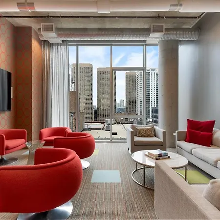 Jeffjack Heated Pool Penthouse In Chicago's West Loop Chicago