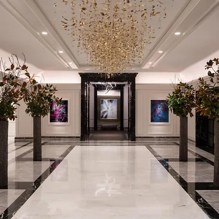 Hotel Four Seasons 5*