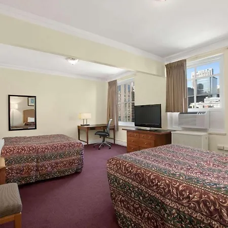 Hotel Travelodge By Wyndham Downtown 2*