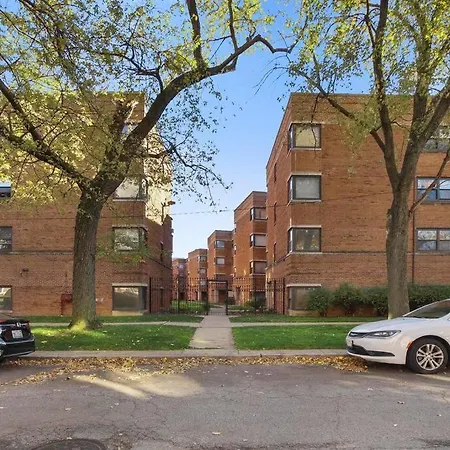 Lively 2br Near The And Park - Sheridan 1 Chicago