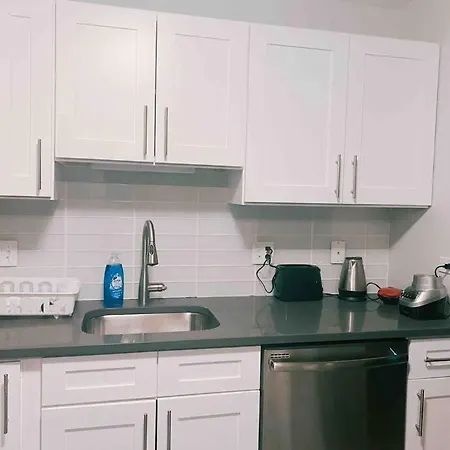 Apartment 1bedroom With Balcony Skyline Dt