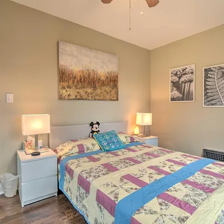 With Spacious Backyard! * Chicago
