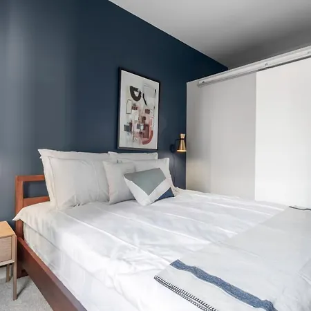 Loop 1br W Gym Nr Millennium Park Chi-171 *