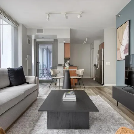 Loop 1br W Gym Pool Lounge 1 Block From L Chi-696 Apartment *