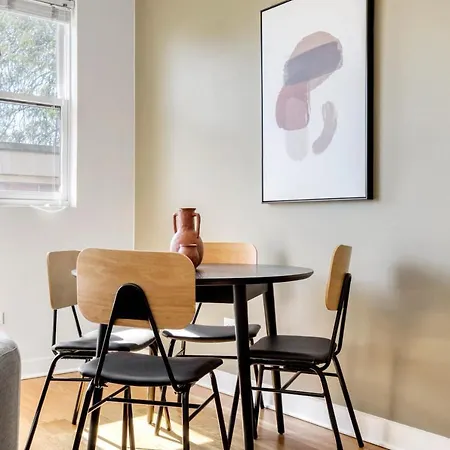 Apartment West Town 3br Chi-789 Chicago