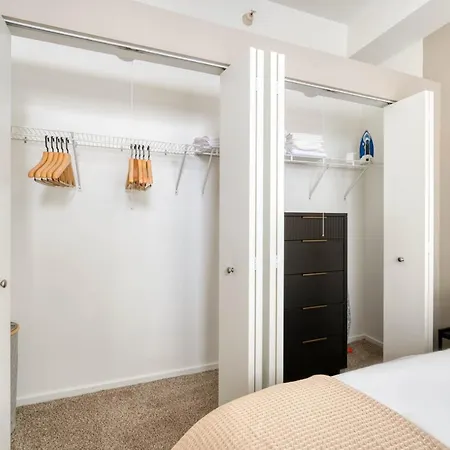 Loop 1br W Gym Doorman Nr L Grant Park Chi-814 *