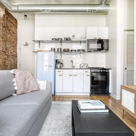 Wicker Park 1br W Wd 1 Block To L Six Corners Chi-421 * Chicago