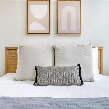 Wicker Park 1br W Wd 1 Block To L Six Corners Chi-421 *