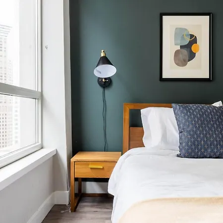 Apartment Gold Coast 2br W Pool Gym Nr Mag Mile Chi-39 *
