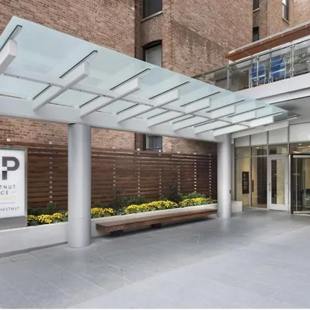 Apartment Gold Coast 2br W Gym Lounge 1 Block From L Chi-542 *