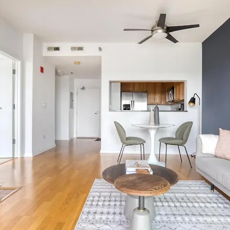 West Town 1br W Gym Wd Nr United Center Chi-945 Apartment Chicago