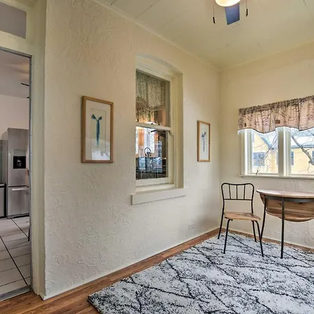 Historic About 12 Mi To Downtown Holiday home *