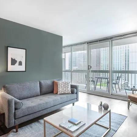 Apartment Gold Coast Convertible W Terrace Nr The L Chi-82 Chicago