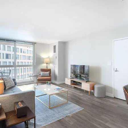 Apartment Gold Coast Convertible W Terrace Nr The L Chi-82 *
