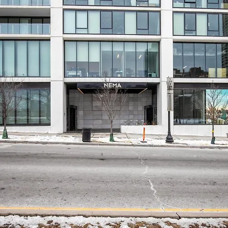 Apartment S Loop 2br W Pool Gym Next To Grant Park Chi-606