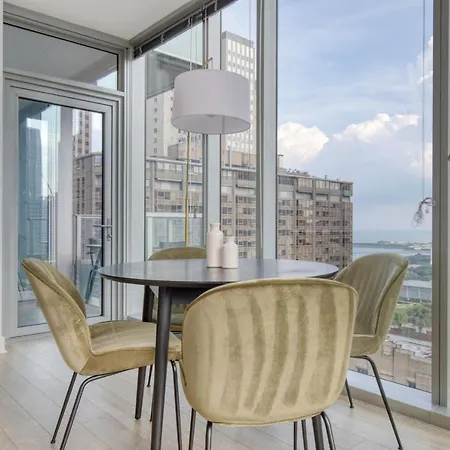 Loop 2br W Gym Playroom Pool Close To L Chi-960 *
