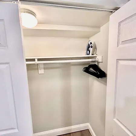 Apartment 2br Modern Near Uchicago & *