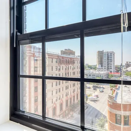 Apartment Uptown 1br W Gym W Boxing Ring Nr Red Line Chi-976