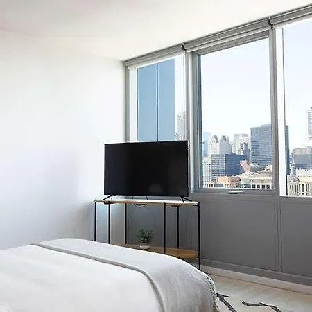 Sentral Michigan Avenue 3*