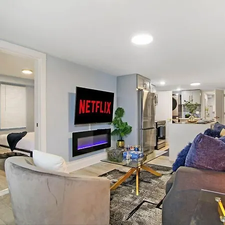 2br Modern And Cozy Apt Logan Square Pet Friendly * Chicago