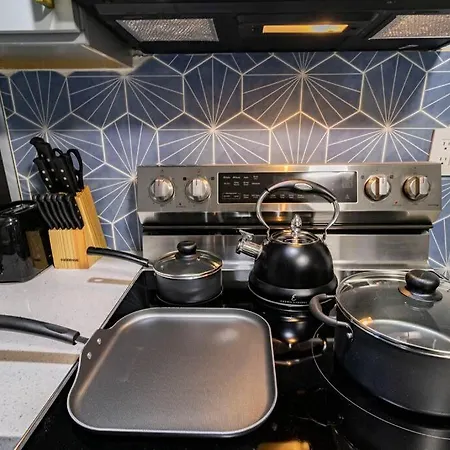 Apartment 2br Modern And Cozy Apt Logan Square Pet Friendly