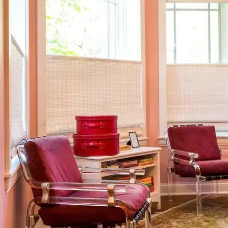 Featured In Socials Luxurious Airbnbs * Chicago