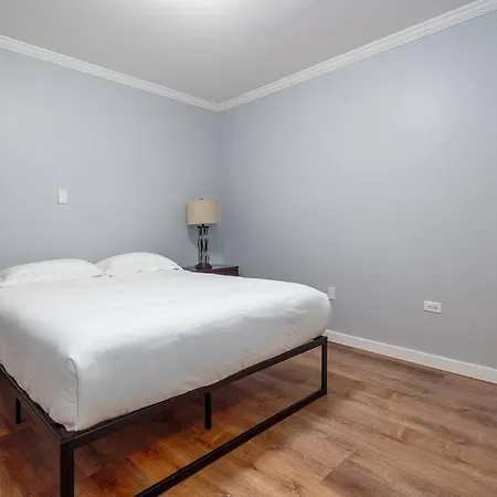 Mtm Fully Furnished In Old Town - 2 Beds Apartment *