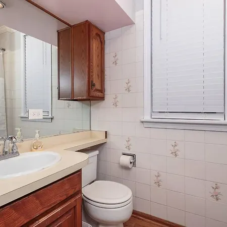 Apartment Mtm Fully Furnished In Old Town - 2 Beds