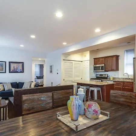 Holiday home Lincoln Park Living - 2