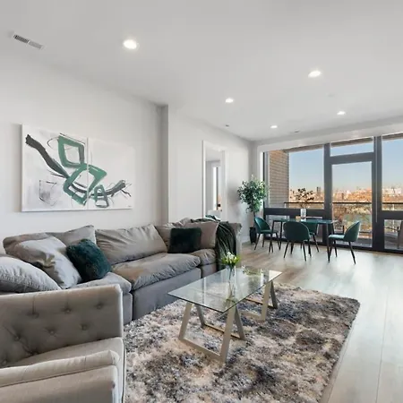 Glamorous 3br 2ba Apt W Stunning Finishes Apartment Chicago