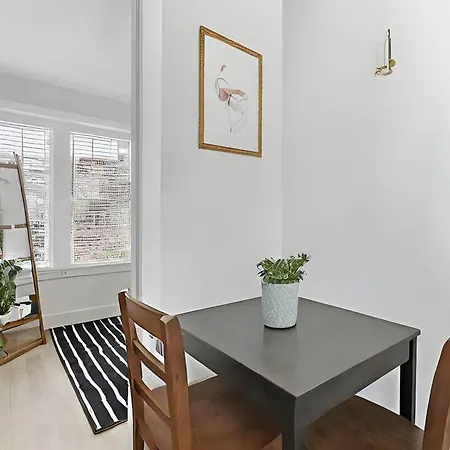 Modern & Fully Furnished 1br - Oakdale 3s