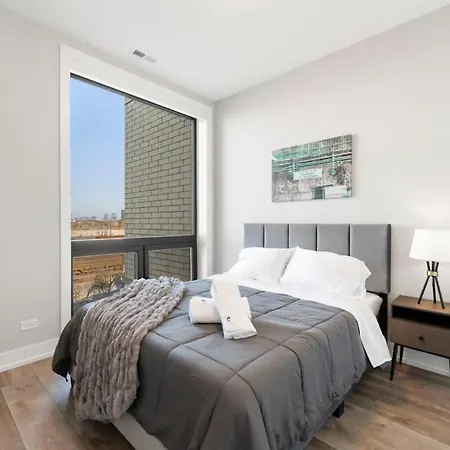 Apartment Glamorous 3br 2ba Apt W Stunning Finishes Chicago