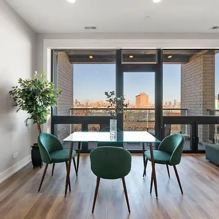 Glamorous 3br 2ba Apt W Stunning Finishes Apartment *