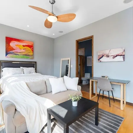 Holiday home Zen Oasis Of Elegance: Expansive Executive *