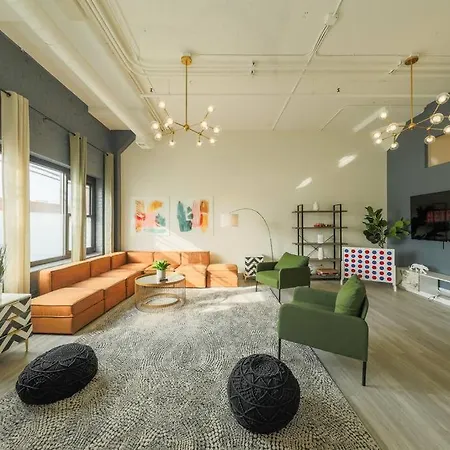 Luxury 6br Prime South Loop Perfect Location For Families Or Groups Near Soldier Field, Museum Campus & Mccormick Place