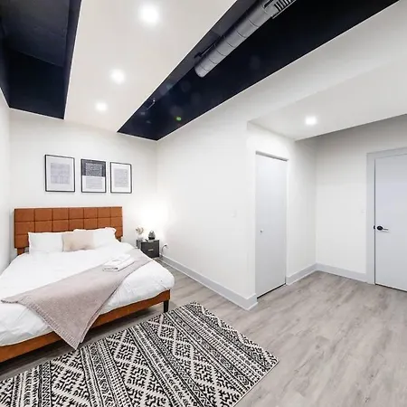 Group-friendly 6br Luxury In Prime South Loop Location With Optional Parking And Gym Access Near Mccormick Place, Soldier Field And Grant Park * Chicago