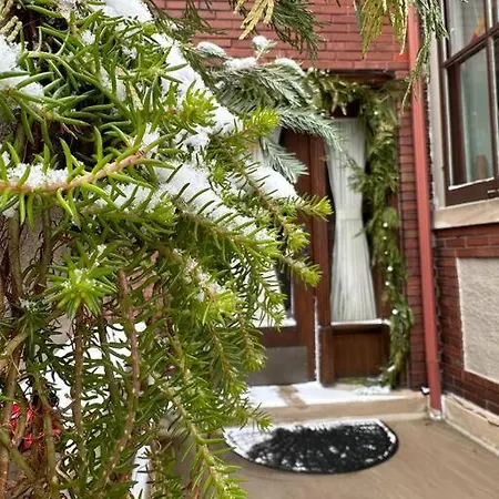 In Andersonville On Balmoral Apartment *